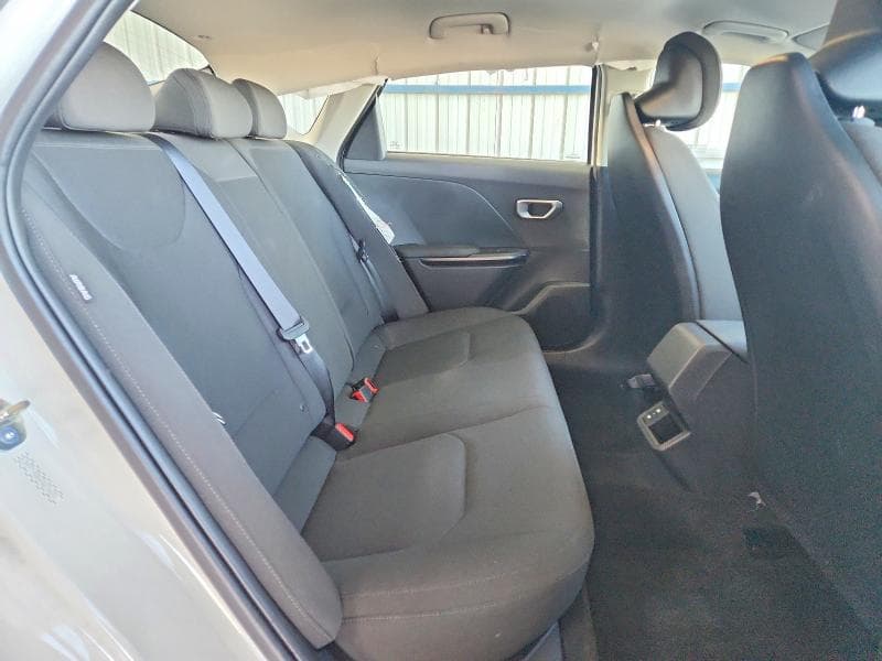 2026 KIA K4 LXS 10