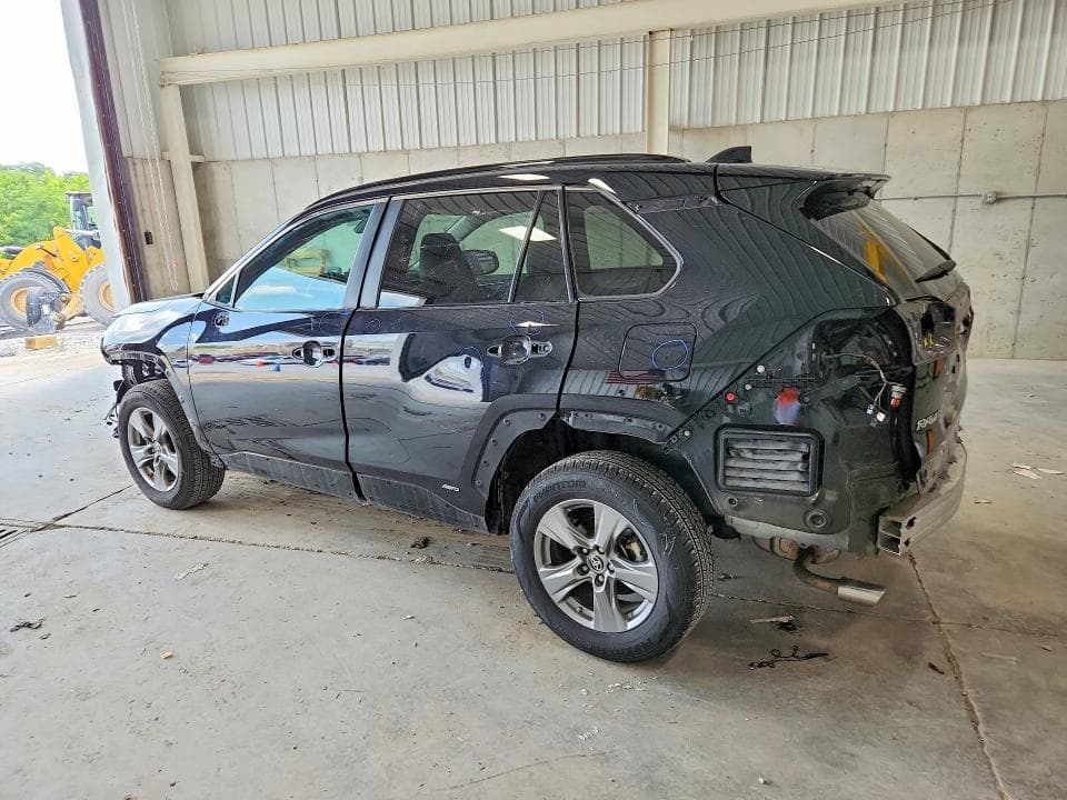 2024 TOYOTA RAV4 LE 2
