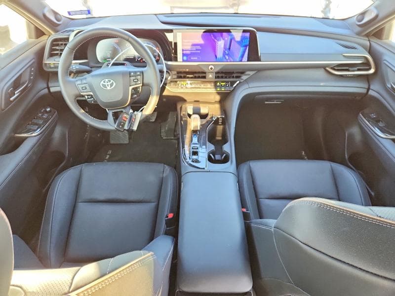 2025 TOYOTA CROWN LIMITED 8