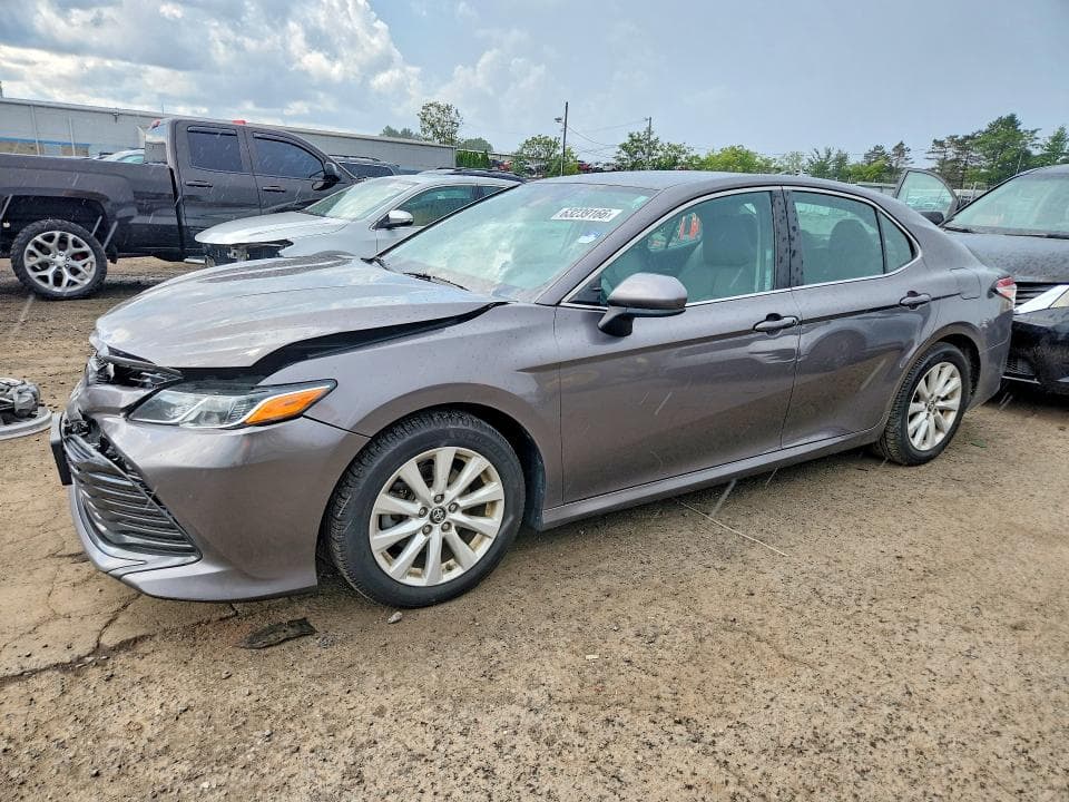 2019 TOYOTA CAMRY LE - 1