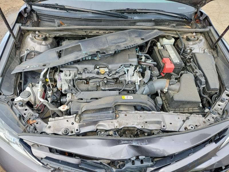 2019 TOYOTA CAMRY LE 11