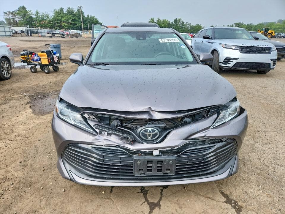 2019 TOYOTA CAMRY LE 5