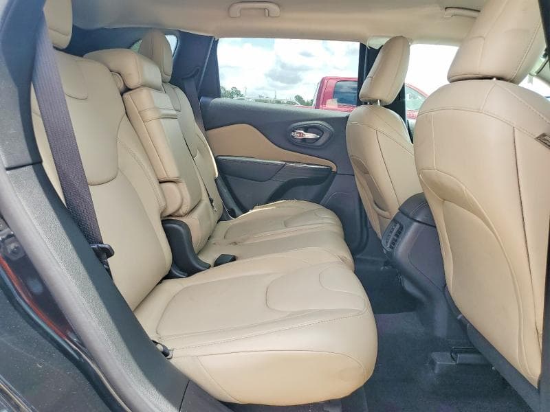2017 JEEP CHEROKEE LIMITED 11