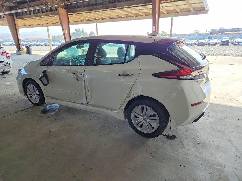 2021 NISSAN LEAF S 2