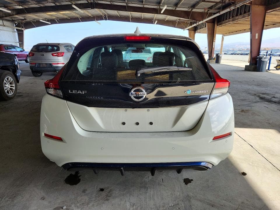 2021 NISSAN LEAF S 6