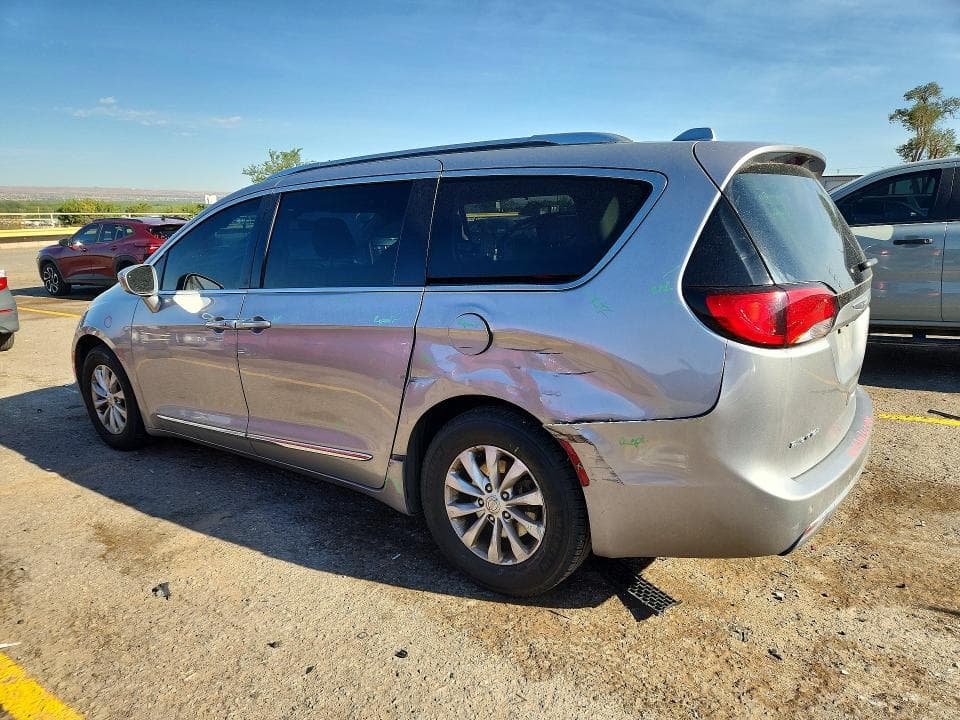 2018 CHRYSLER PACIFICA TOURING L 2
