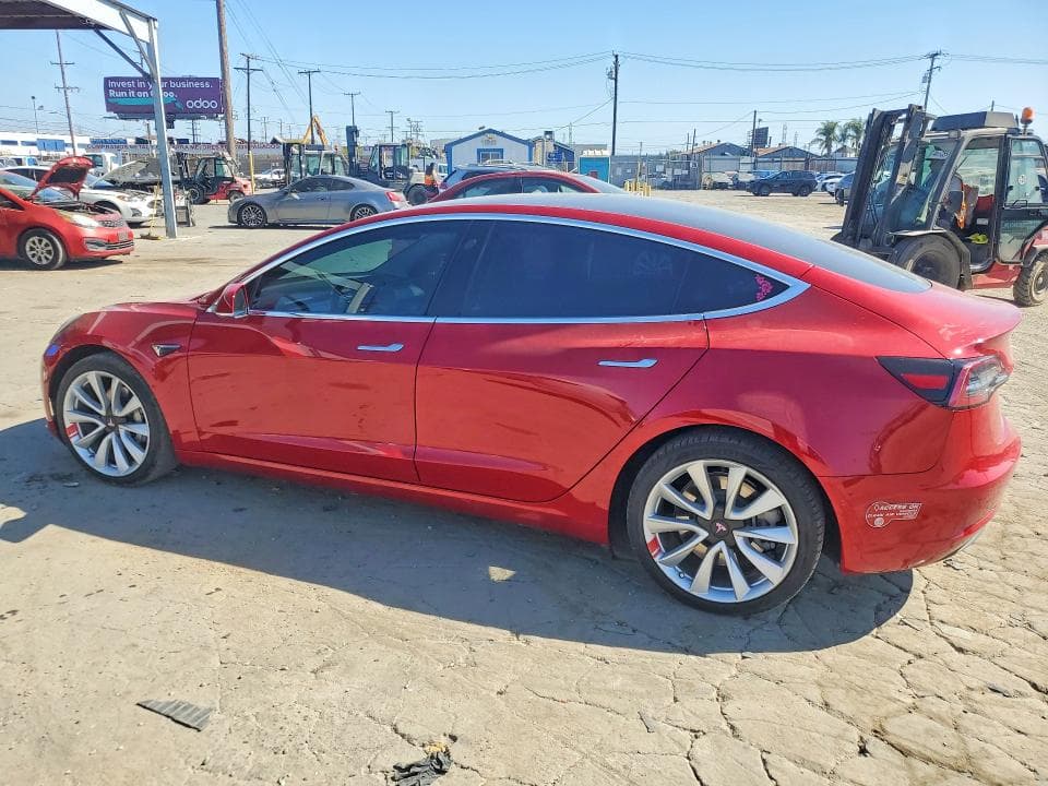 2018 TESLA MODEL 3 2