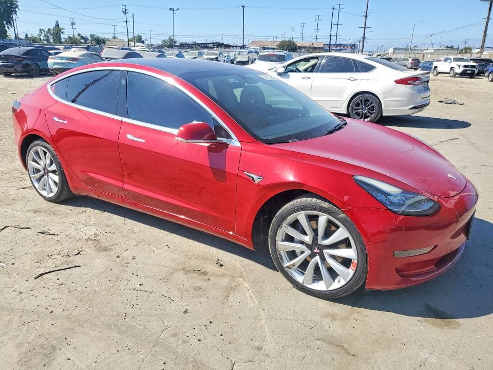 2018 TESLA MODEL 3 4