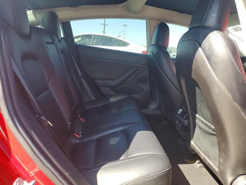 2018 TESLA MODEL 3 10