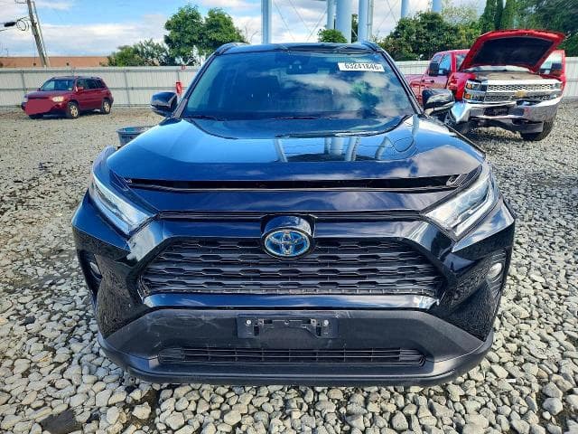 2019 TOYOTA RAV4 HYBRID XLE 5