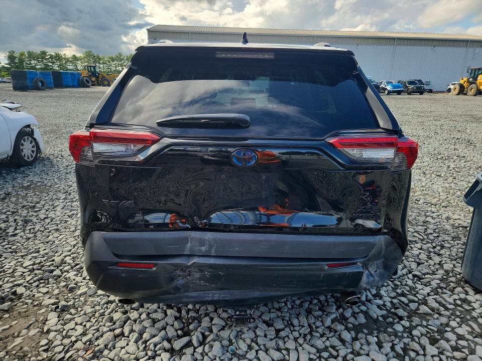 2019 TOYOTA RAV4 HYBRID XLE 6