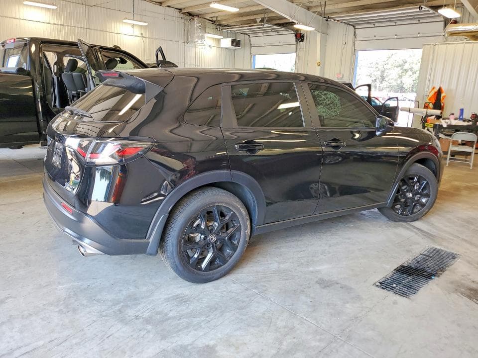 2025 HONDA HR-V SPORT 3