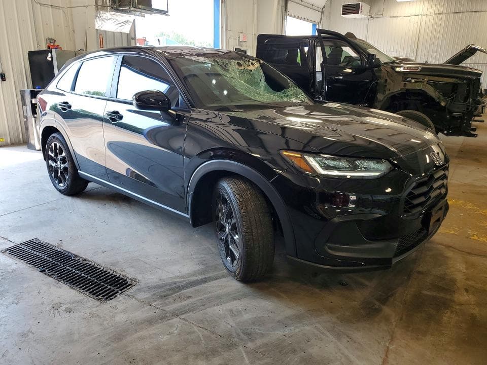 2025 HONDA HR-V SPORT 4