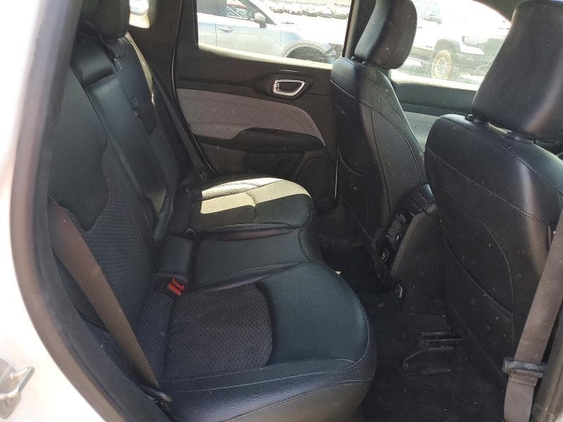 2024 JEEP COMPASS LATITUDE 11