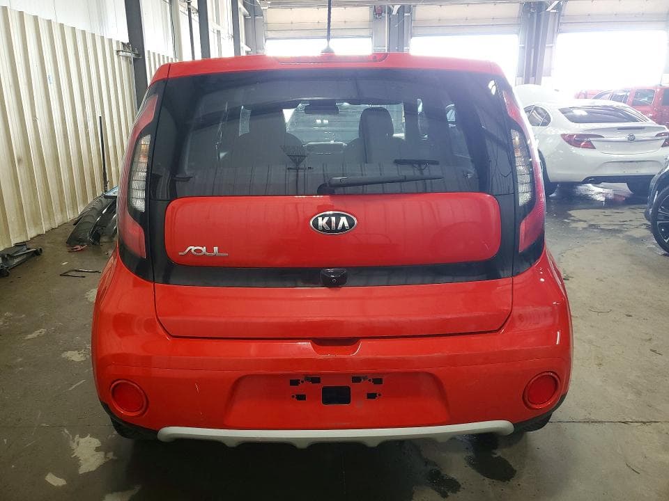 2019 KIA SOUL + 6