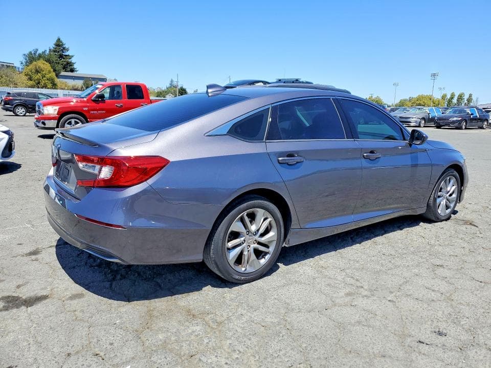 2018 HONDA ACCORD LX 3
