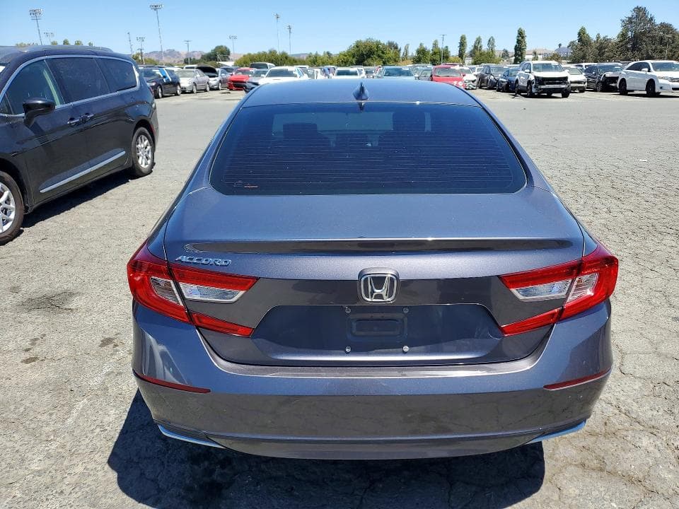 2018 HONDA ACCORD LX 6
