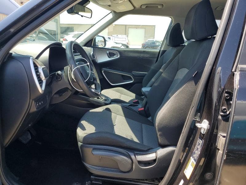 2023 KIA SOUL LX 8