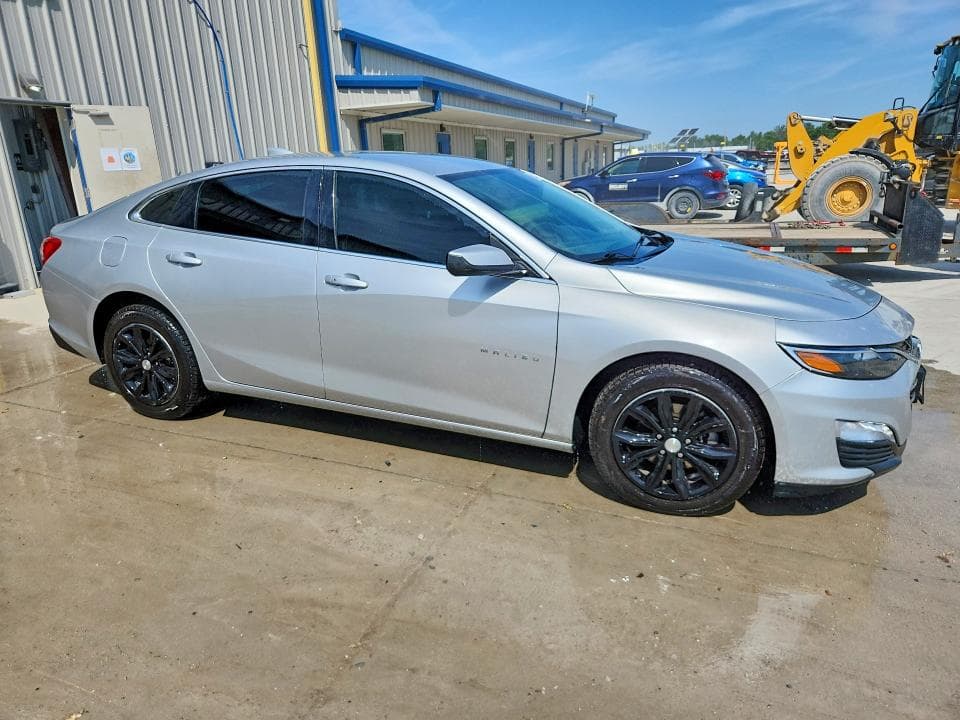 2019 CHEVROLET MALIBU LT 4