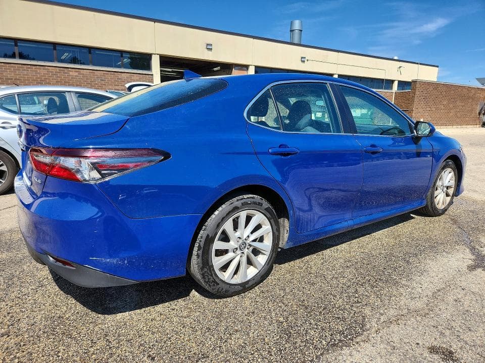 2024 TOYOTA CAMRY LE 3