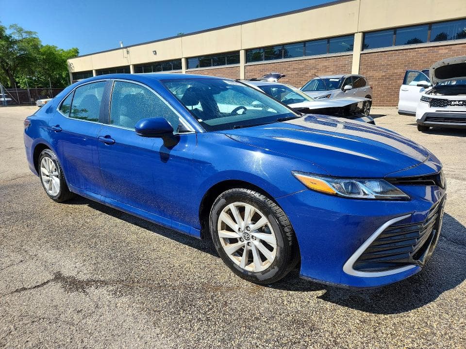 2024 TOYOTA CAMRY LE 4