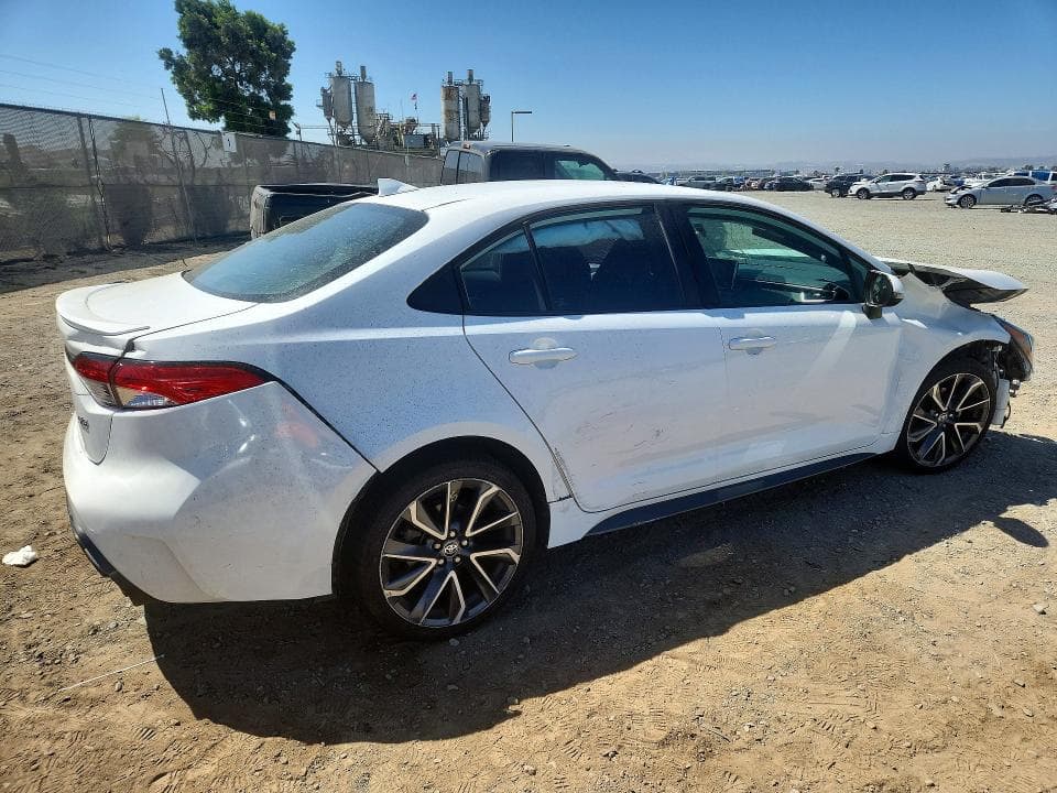 2020 TOYOTA COROLLA SE 3