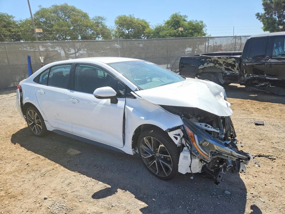 2020 TOYOTA COROLLA SE 4