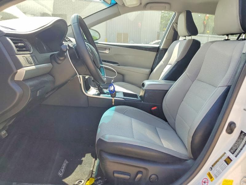 2017 TOYOTA CAMRY SE 7