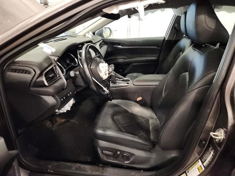 2019 TOYOTA CAMRY HYBRID XLE 7