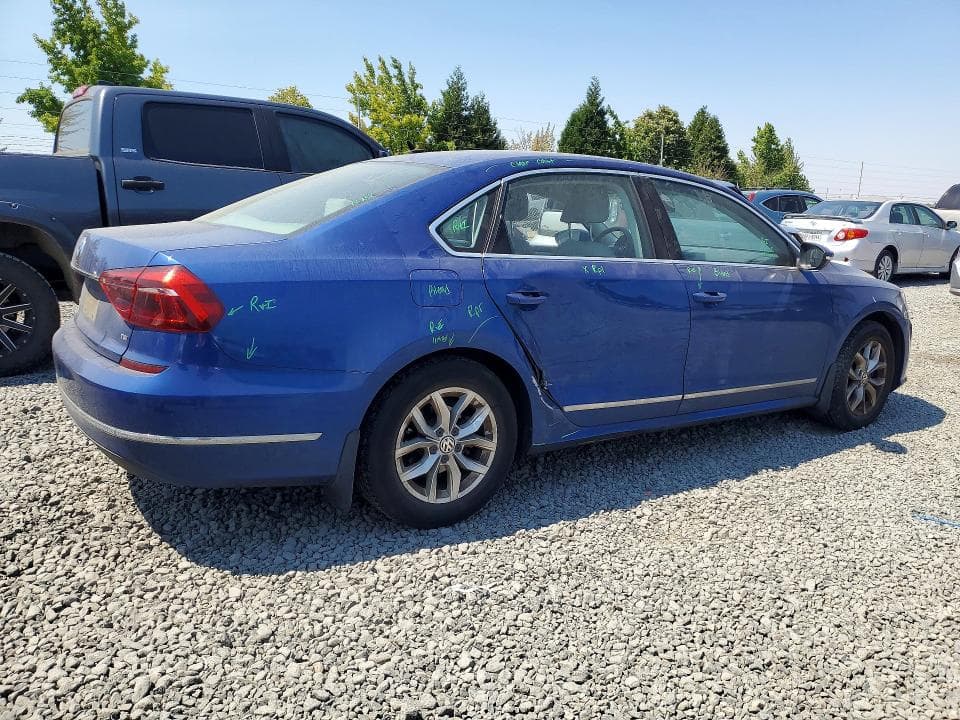 2017 VOLKSWAGEN PASSAT S 3