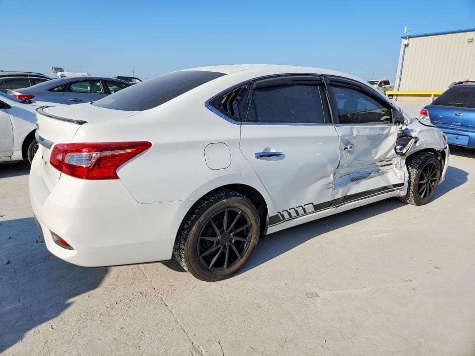 2017 NISSAN SENTRA S 3