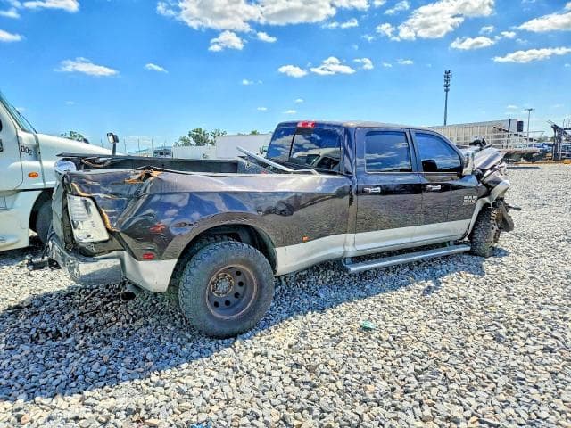 2017 RAM 3500 LARAMIE 4