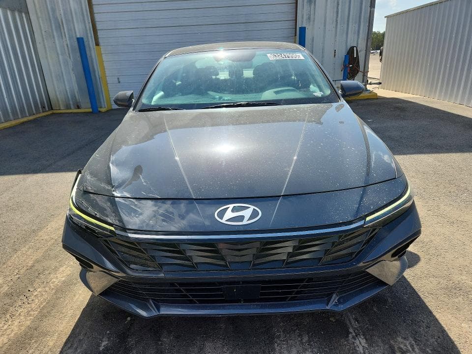 2025 HYUNDAI ELANTRA SEL 5