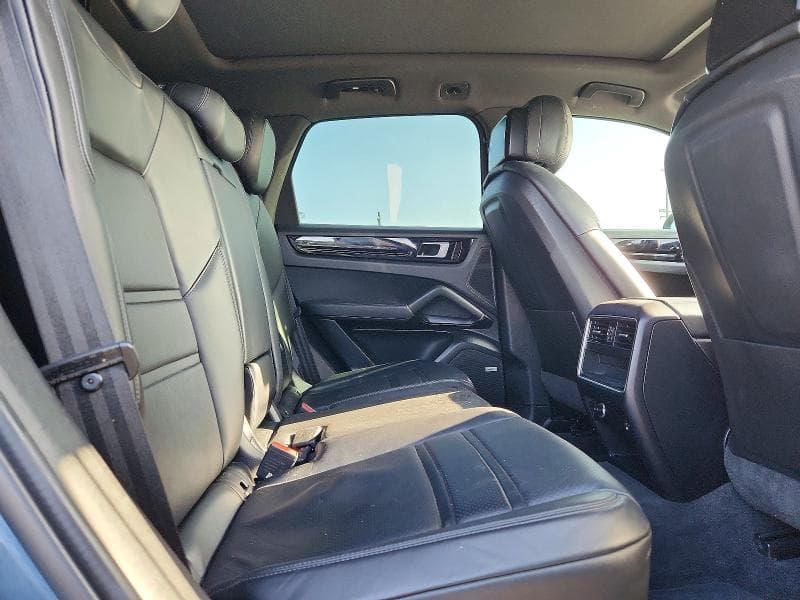 2019 PORSCHE CAYENNE 11