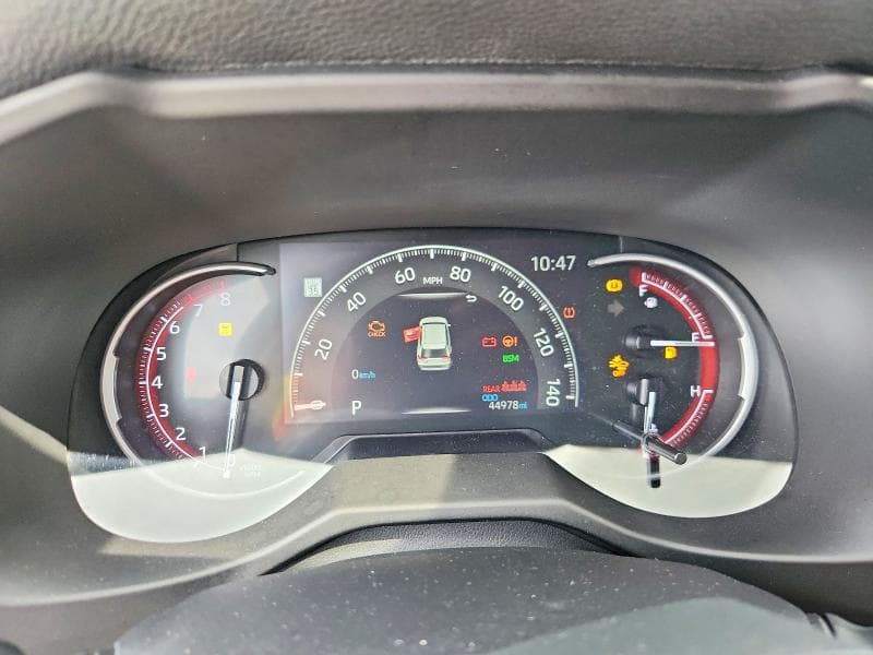 2023 TOYOTA RAV4 LE 9
