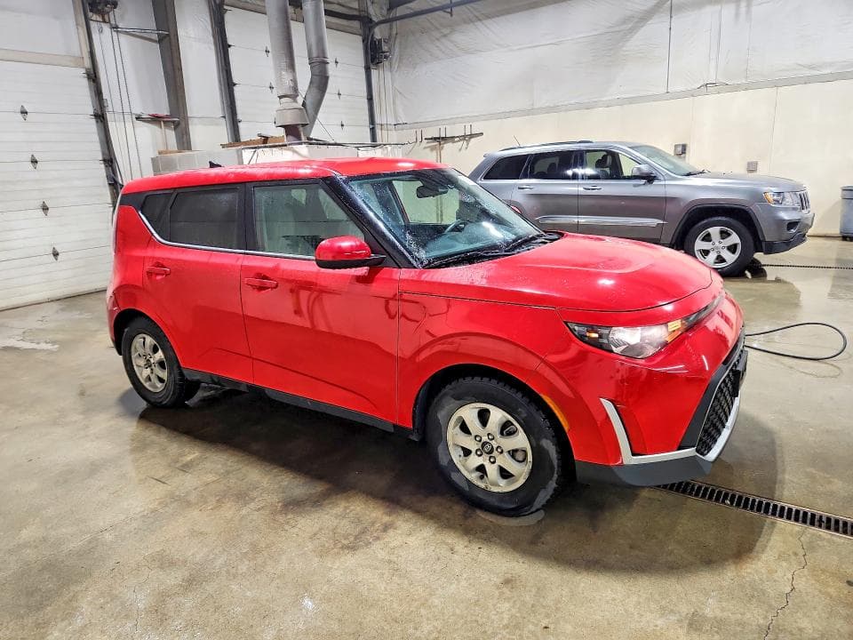 2023 KIA SOUL LX 4