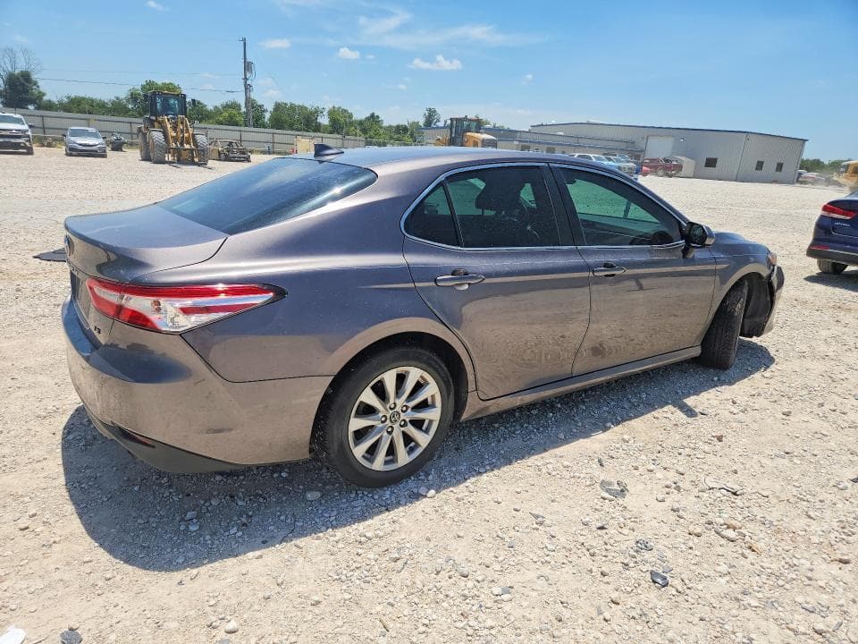 2019 TOYOTA CAMRY LE 3
