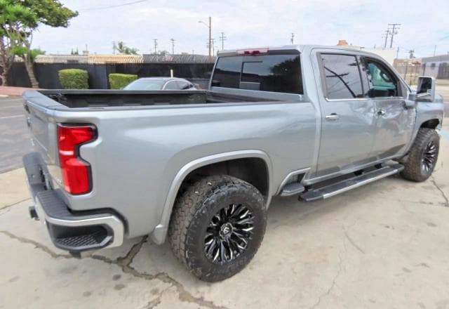 2024 CHEVROLET SILVERADO K2500 HEAVY DUTY LTZ 3
