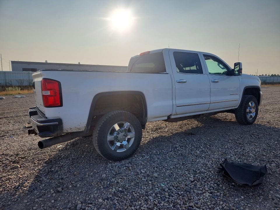 2018 GMC SIERRA K2500 SLT 3