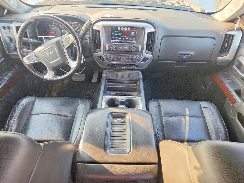 2018 GMC SIERRA K2500 SLT 8