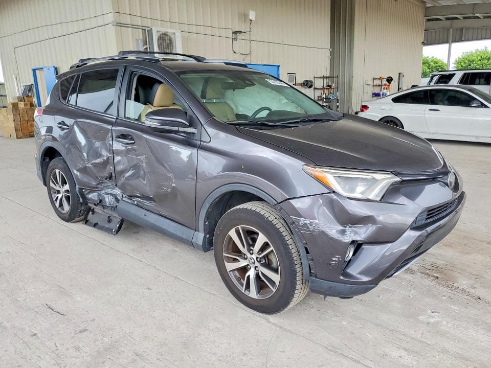 2018 TOYOTA RAV4 XLE 4