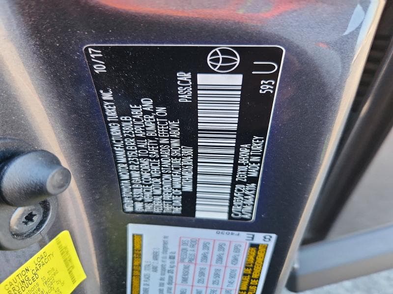 2018 TOYOTA C-HR XLE 12