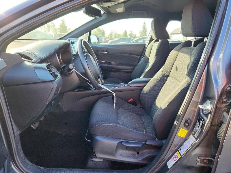 2018 TOYOTA C-HR XLE 7