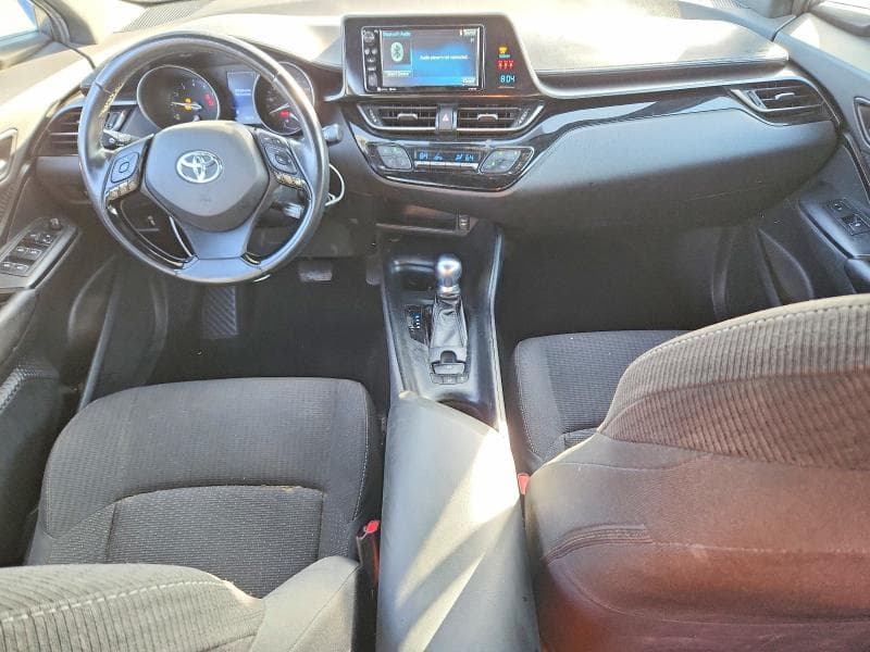 2018 TOYOTA C-HR XLE 8