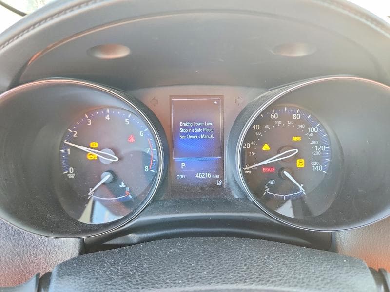 2018 TOYOTA C-HR XLE 9