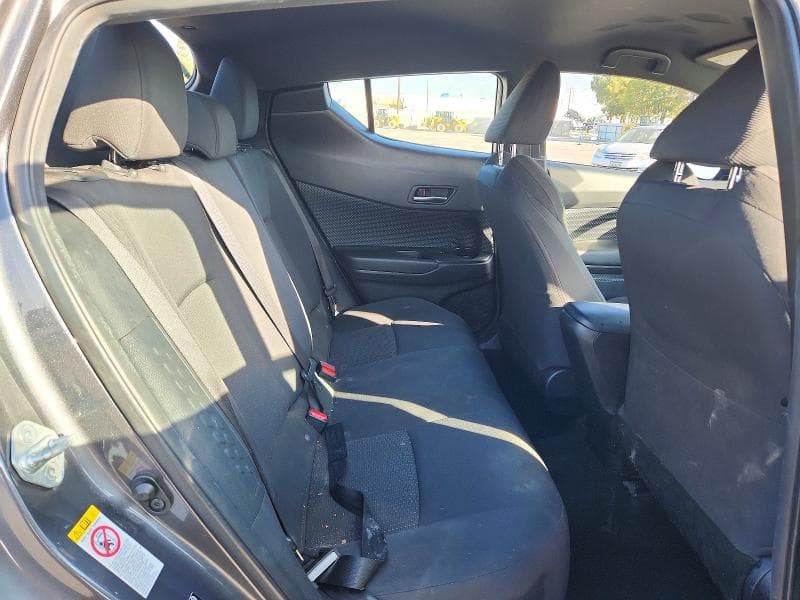 2018 TOYOTA C-HR XLE 10