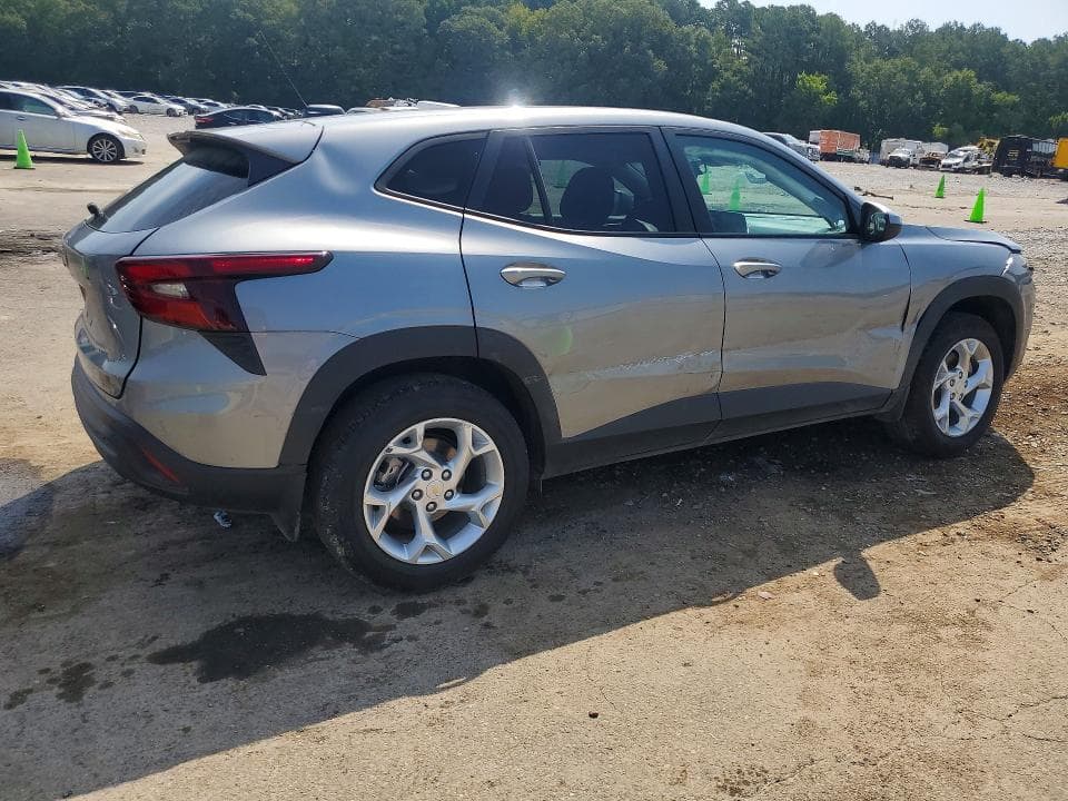 2025 CHEVROLET TRAX LS 3
