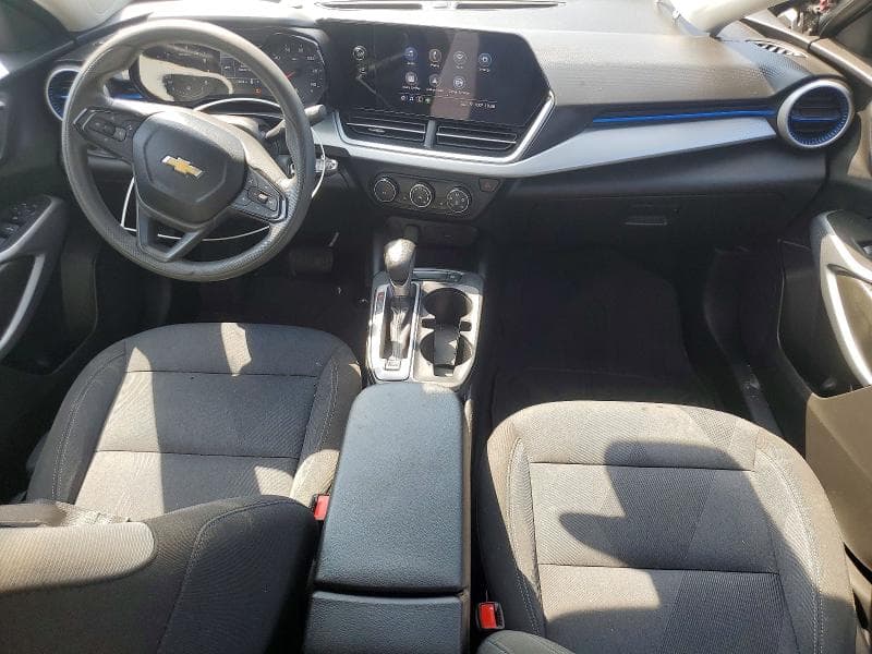2025 CHEVROLET TRAX LS 8