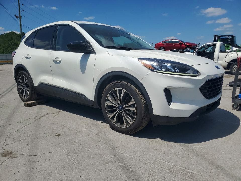 2022 FORD ESCAPE SE 4