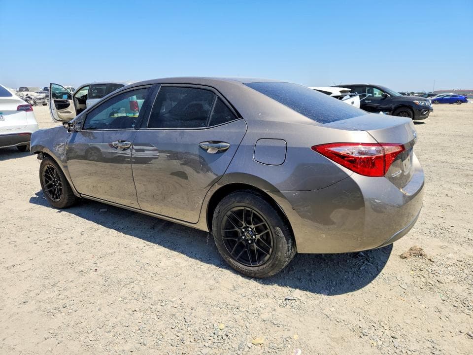 2017 TOYOTA COROLLA 2